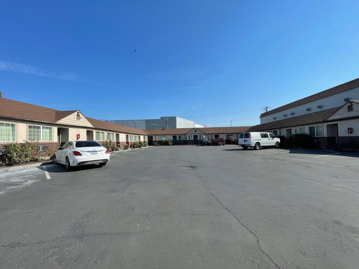 Holiday Motel Портланд Екстериор снимка